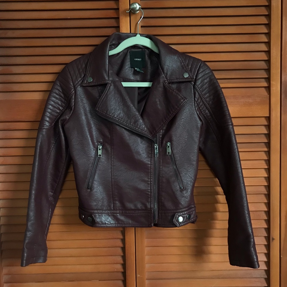 Gorgeous little maroon faux leather jacket